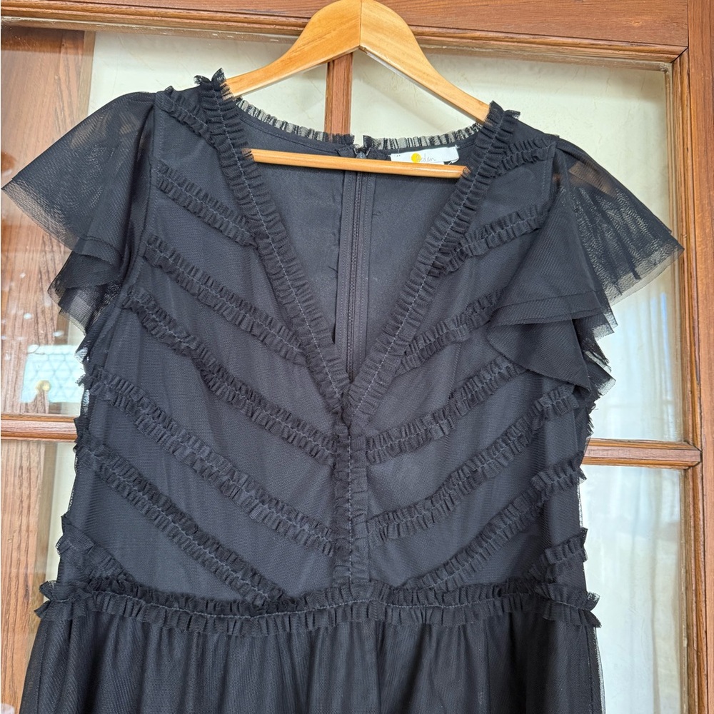 Boden V-neck Tulle Maxi Dress - Picture 5 of 10